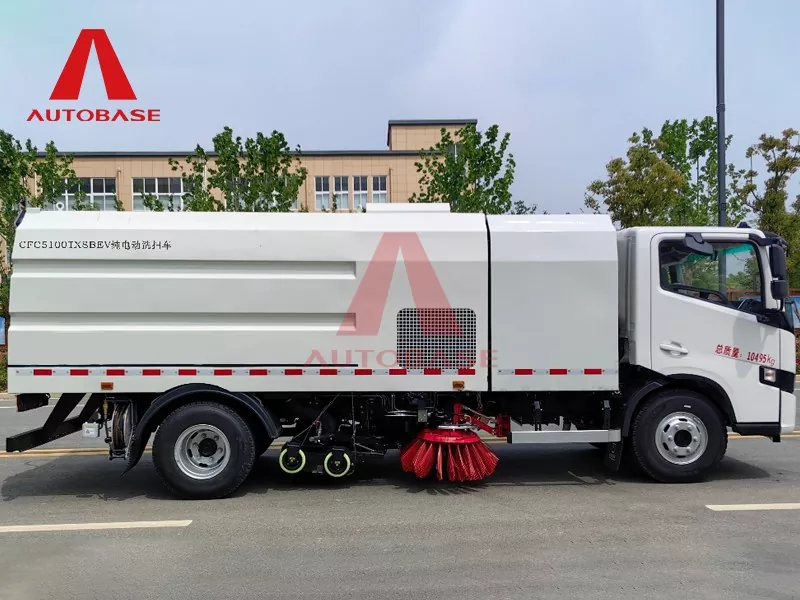 10,5 tonų plovimo ir plovimo transporto priemonės