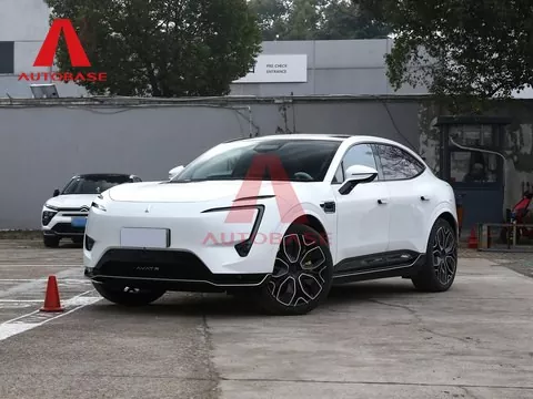 „Avatr 11“ yra transporto priemonė, sujungusi intelektą ir prabangą